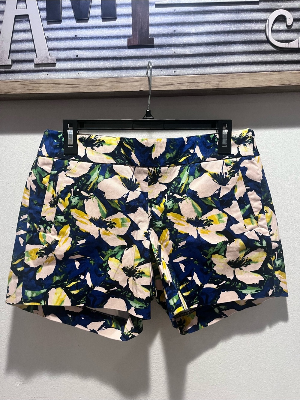 J. Crew Floral Shorts Women’s Size 6